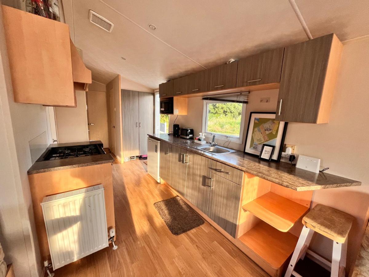 Lola'S Caravan. Your Home Away From Home. Parkeston Extérieur photo