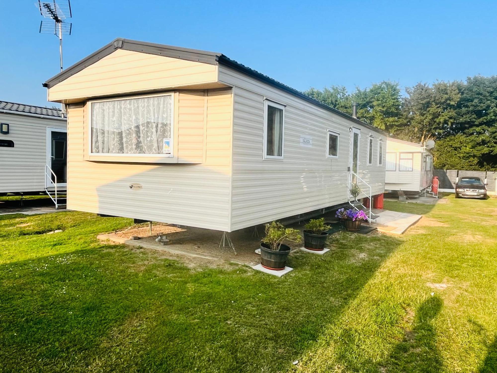 Lola'S Caravan. Your Home Away From Home. Parkeston Extérieur photo
